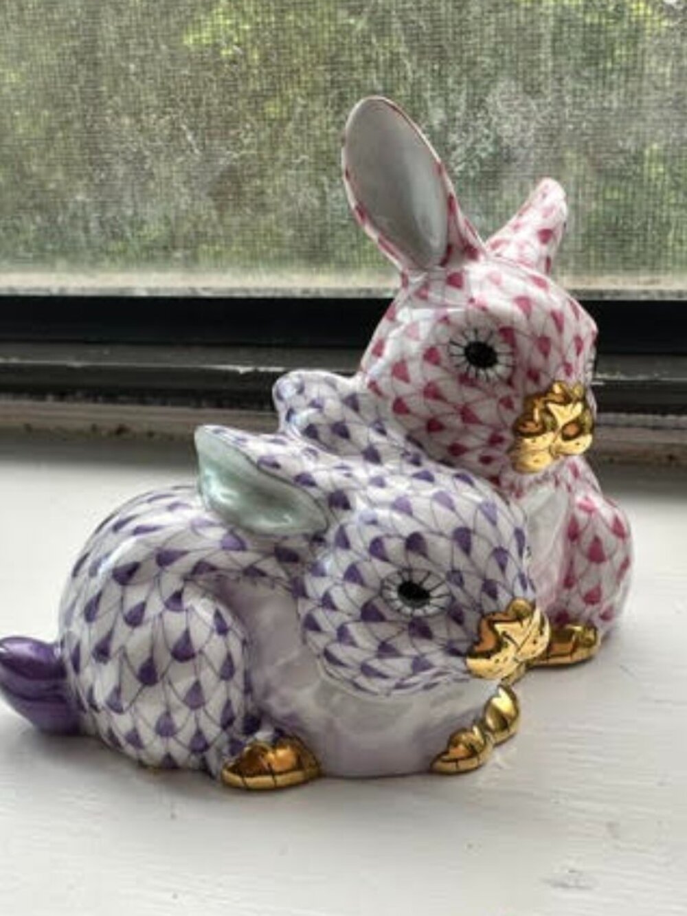 Herend Fishnet Bunny Pair